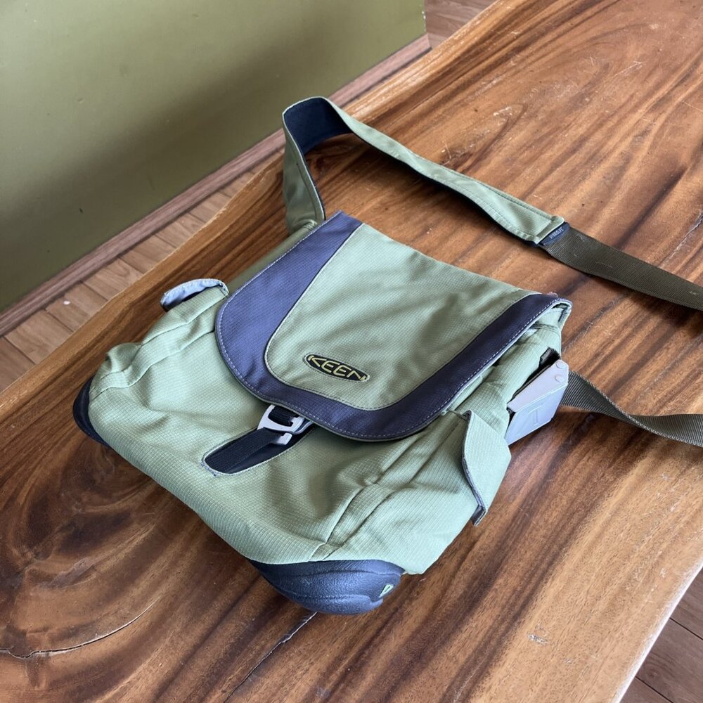 Keen Hybrid Transport Crossbody Bag Hybridlife Messenger Commuter Green